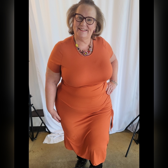 NEW NWOT CurvySense Plus Size Josie Orange Ruched Bodycon Dress Size 3XL - Picture 7 of 7